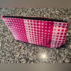 NWT! Clinique Makeup/Cosmetic Bag